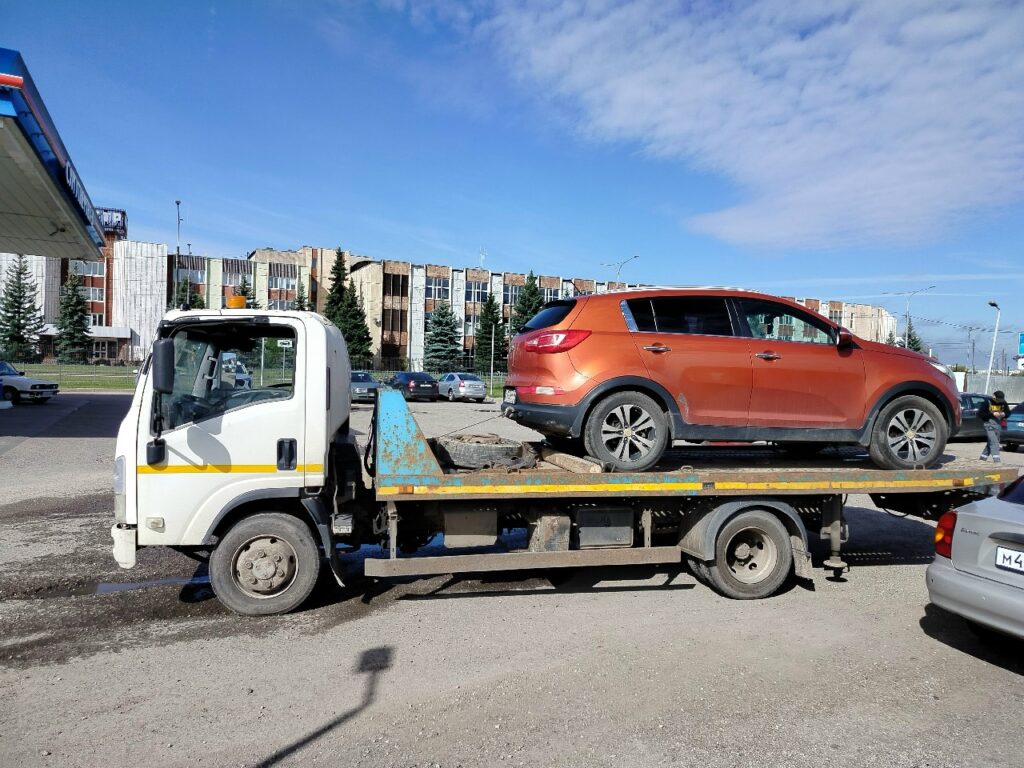 Два кроссовера на одной платформе: Kia Sportage и ещё один вызов